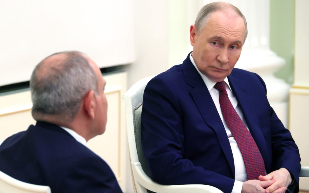 Путин поздравил армянский народ с Днем независимости
