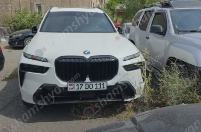 Մի խումբ երիտասարդներ բռնություն են կիրառել ամուսինների և նրանց 37–ամյա դստեր նկատմամբ