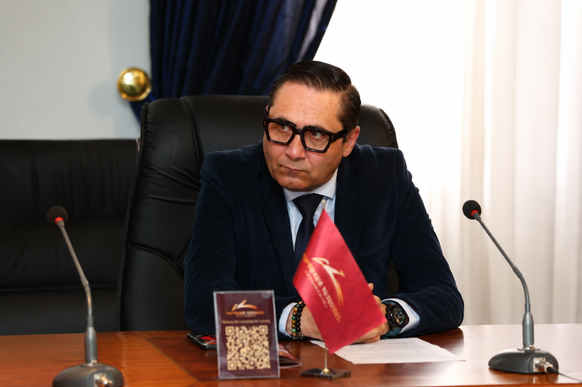 arman-abovyan-scaled-1786871819340