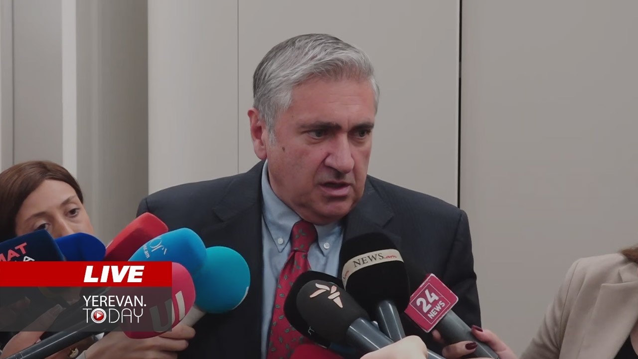 ԱՅՍ ՊԱՀԻՆ | ՈւՂԻՂ | Արթուր Խաչատրյանի ճեպազրույցը