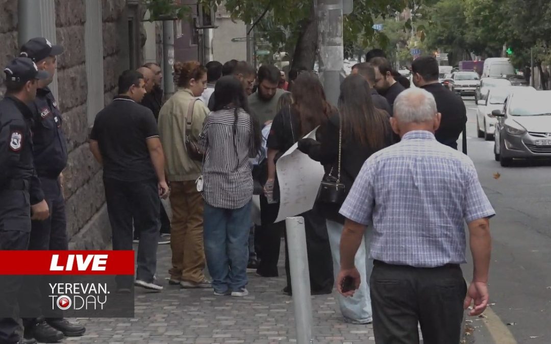 ԱՅՍ ՊԱՀԻՆ | ՈւՂԻՂ | Բողոքի ակցիա․ Ադրբեջանցու վերաբերյալ պահանջներ՝ ԱԱԾ-ին