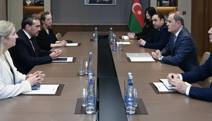 Բաքվում քննարկվել է ԹՐԻՓՓ նախագիծը