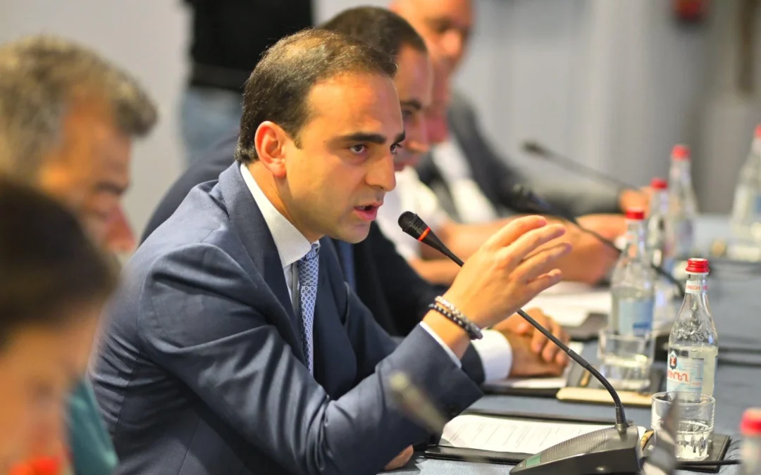 Ավինյանն ու թիմը նախընտրական «չիստկա» են սկսել․ «Հրապարակ»