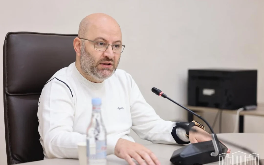 Դավիթ Առուշանյանին «մատաղ կանե՞ն». «Հրապարակ»