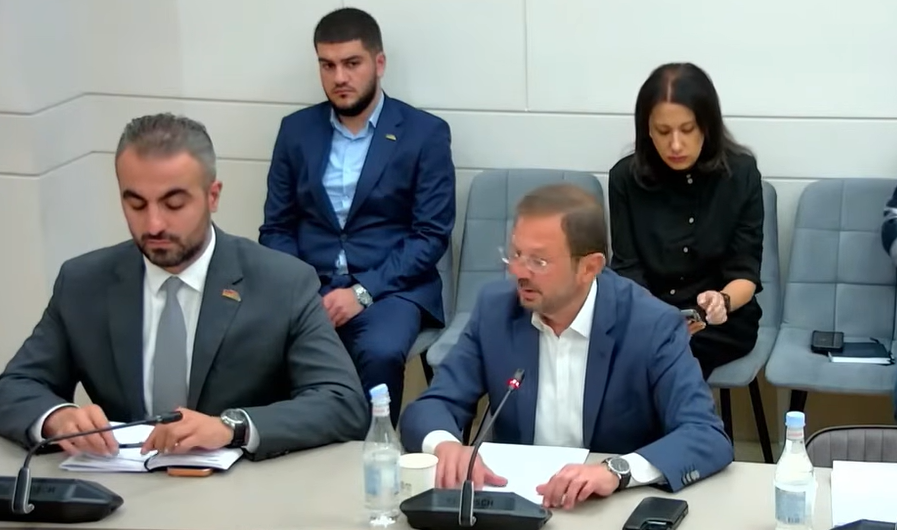 Ընդդիմադիր պատգամավորները Շաքիի դեպքով պարզաբանում են պահանջում